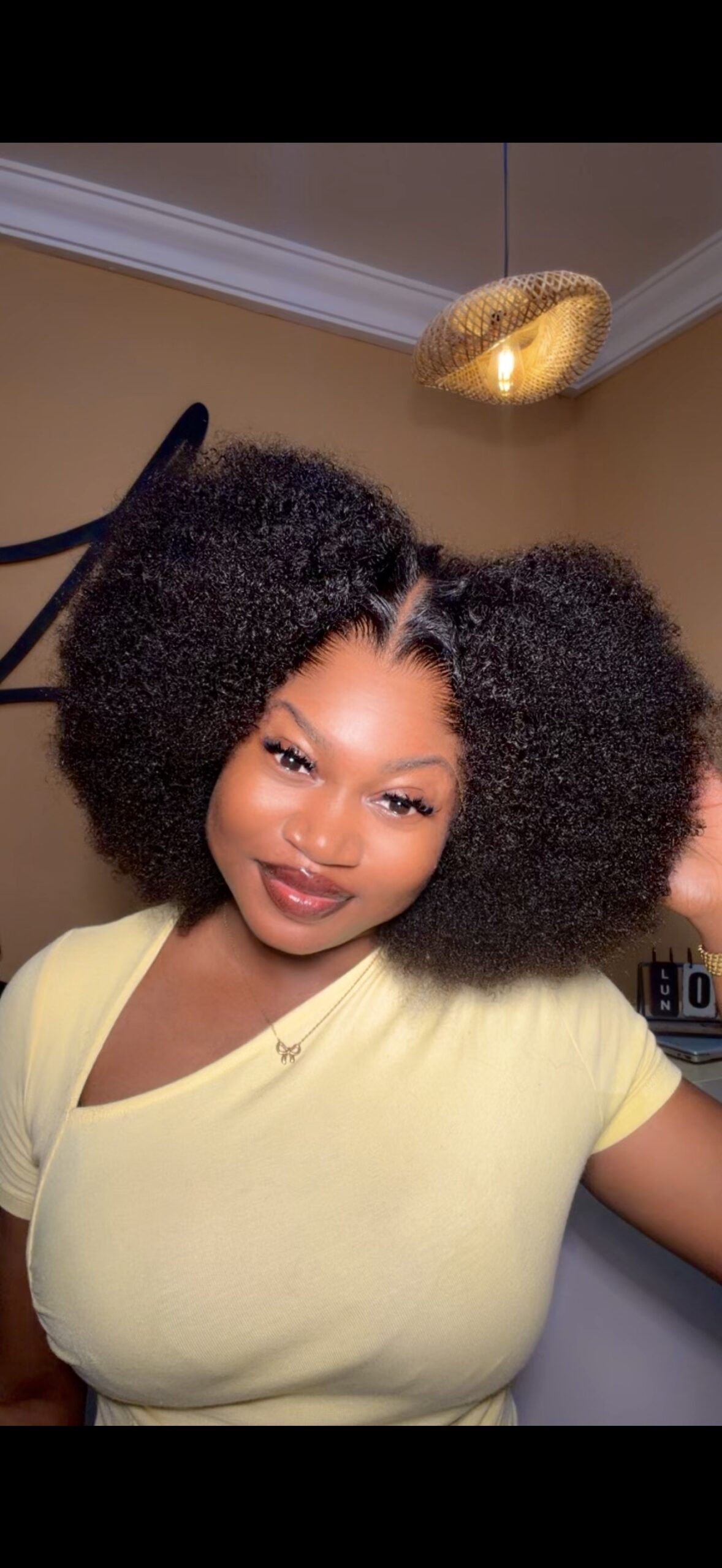 SATIN KINKY CURLS